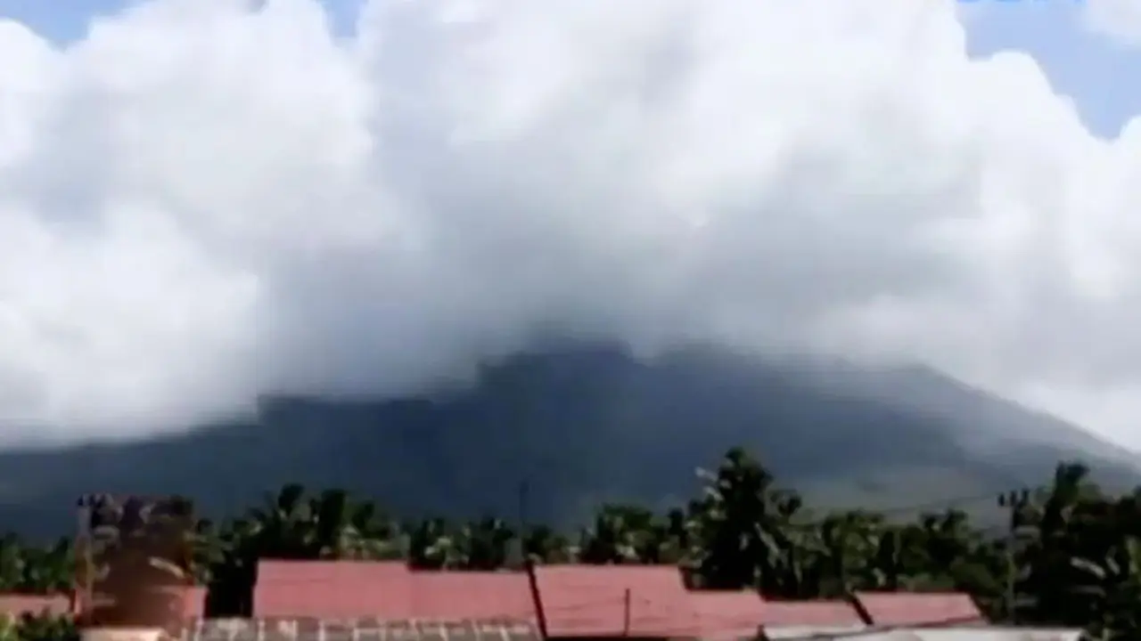 Erupsi Gunung Gamalama hingga Obor Olimpiade Keliling Kota Rio