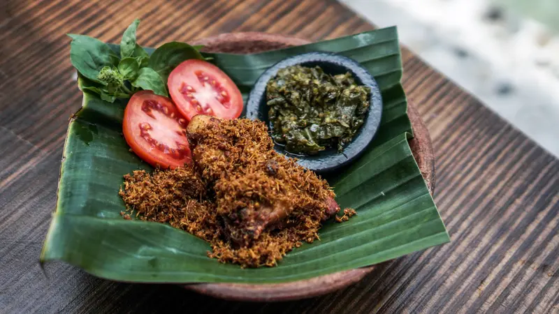 Resep Ayam Goreng Serundeng Sambal Ijo Padang