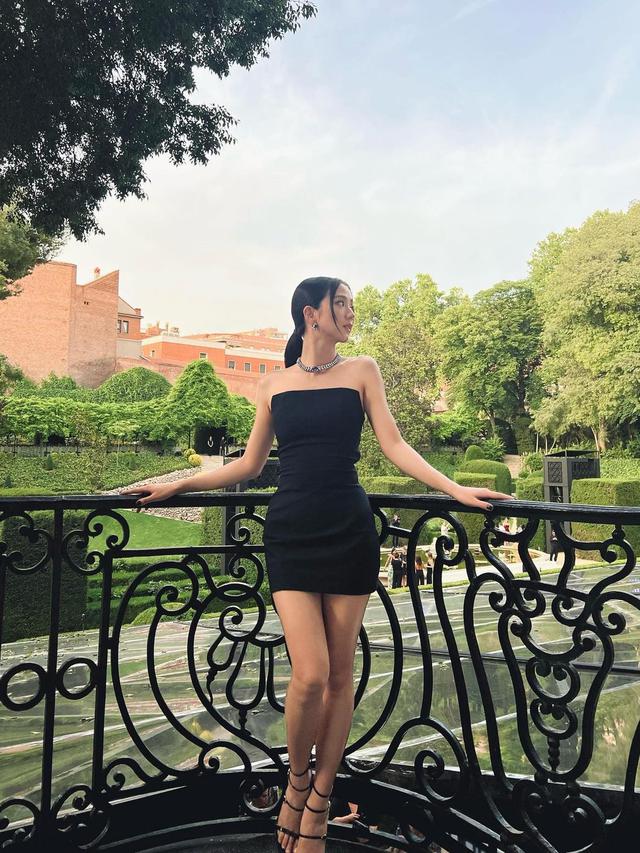 8 Pesona Jisoo Blackpink saat Hadiri Cartier Gala 2022 di Madrid, Banjir Pujian