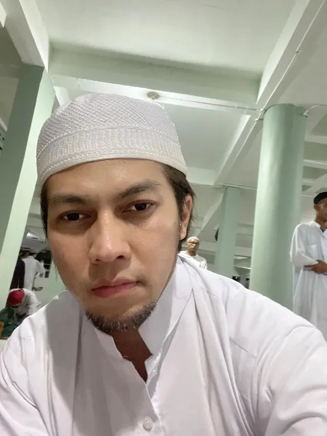 6 Potret Terbaru Personel Band Putuskan Hijrah, Pilih Tinggalkan Musik