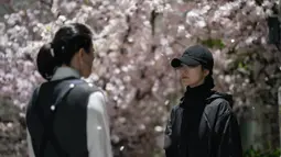 Song Hye Kyo dan Yeom Hye Ran dalam The Glory. (Foto: Netflix)
