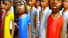 Tahukan Anda suvenir Piala Dunia 2010 bernama Soccer Man? Ternyata, suvenir diproduksi oleh perajin kayu asal Gianyar, Bali. 