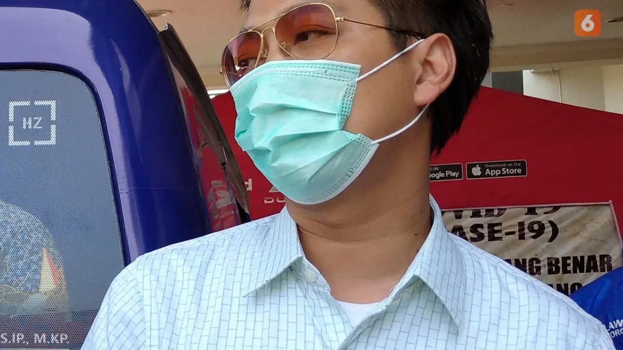 Dr Farhat Suryaningrat