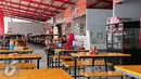 Suasana tempat makan di Rest Area Km 102, Jawa Barat, Senin (13/7/2015). Meski Rest Area Km 102 masih dalam proses penyempurnaan, area ini sudah bisa dikunjungi pemudik yang ingin beristirahat. (Liputan6.com/Herman Zakharia)
