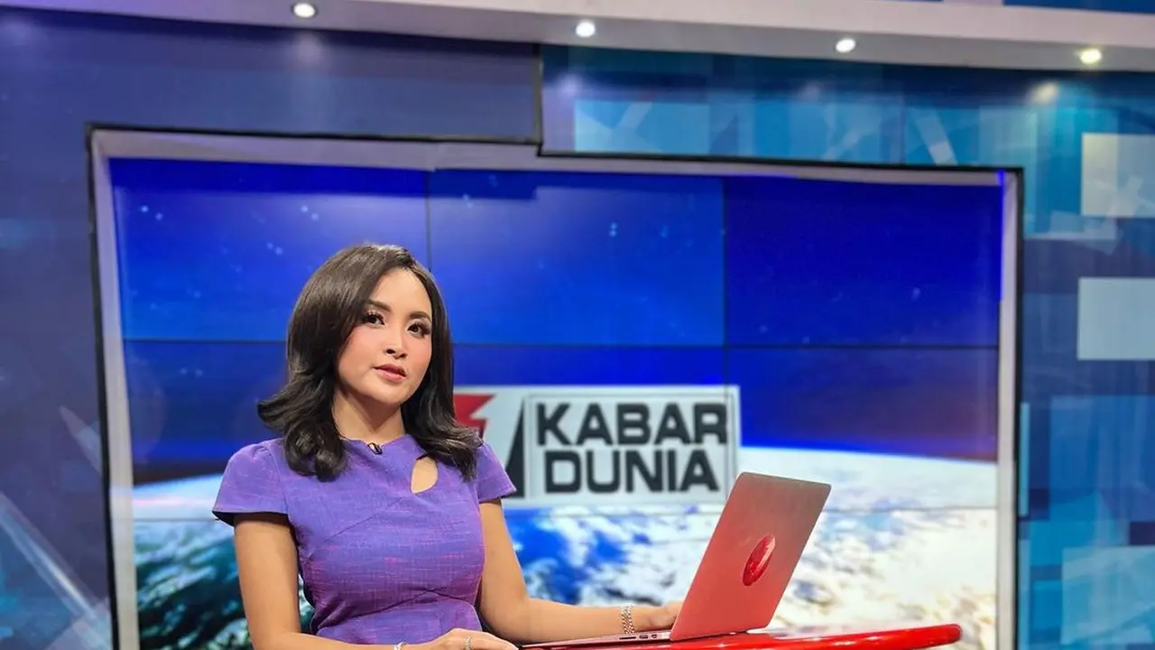 Prima Alvernia merupakan presenter berita dan tayangan olahraga TV One (https://www.instagram.com/p/CekrkPYJkXY/)