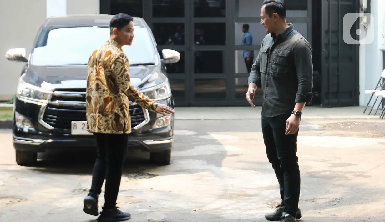 Hanya momen visual mereka bersalaman yang ditampilkan. Setelah itu, keduanya berpamitan. (Liputan6.com/Herman Zakharia)
