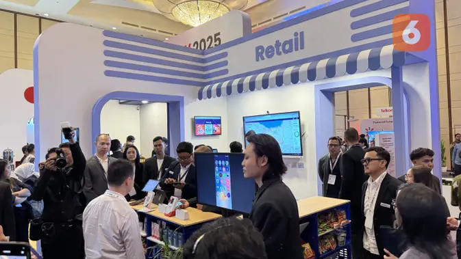 <p>Deretan solusi digital yang dipamerkan di Telkomsel Solution Day 2025. (Liputan6.com/ Yuslianson)</p>