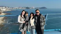 Penuh Bahagia, 4 Potret Jennifer Dunn dan Faisal Haris Nikmati Liburan ke Korea Bareng Dua Anaknya