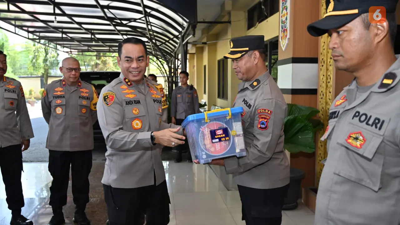 Kapolda Kalimantan Selatan Kalsel, Irjen Pol Andi Rian Djajadi