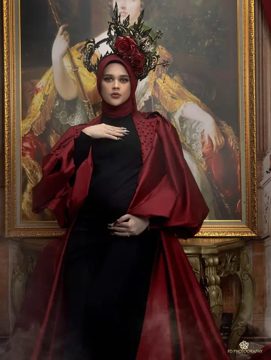 Setelah proses melahirkan, Cut Meyriska mengaku beruntung karena para perawat di rumah sakit tempatnya bersalin sangat membantunya. Ia pun mendapat banyak pelajaran mengenai cara merawat bayinya di rumah. (Instagram/cutratumeyriska)