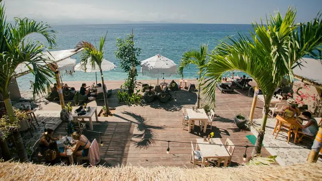 Rekomendasi Tempat Makan Enak di Nusa Penida Bali yang Halal