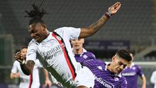 Tiga menit berselang, Fiorentina berhasil menyamakan kedudukan lewat gol Alfred Duncan pada menit ke-50. (Alberto PIZZOLI/AFP)