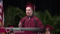 Sef Scott yang menderita autisme rupanya berani berbicara dan memberikan pesan inspiratif saat pidato kelulusan sekolahnya. (Facebook Plano Senior High School)
