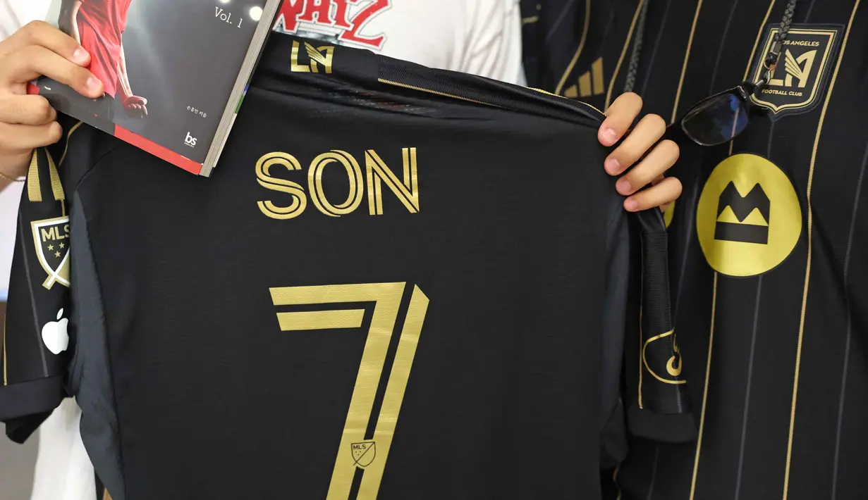 Sebelumnya, Son Heung-min menyudahi kebersamaan selama 10 tahun dengan klub Liga Inggris, Tottenham Hotspur. (Patrick T. Fallon/AFP)