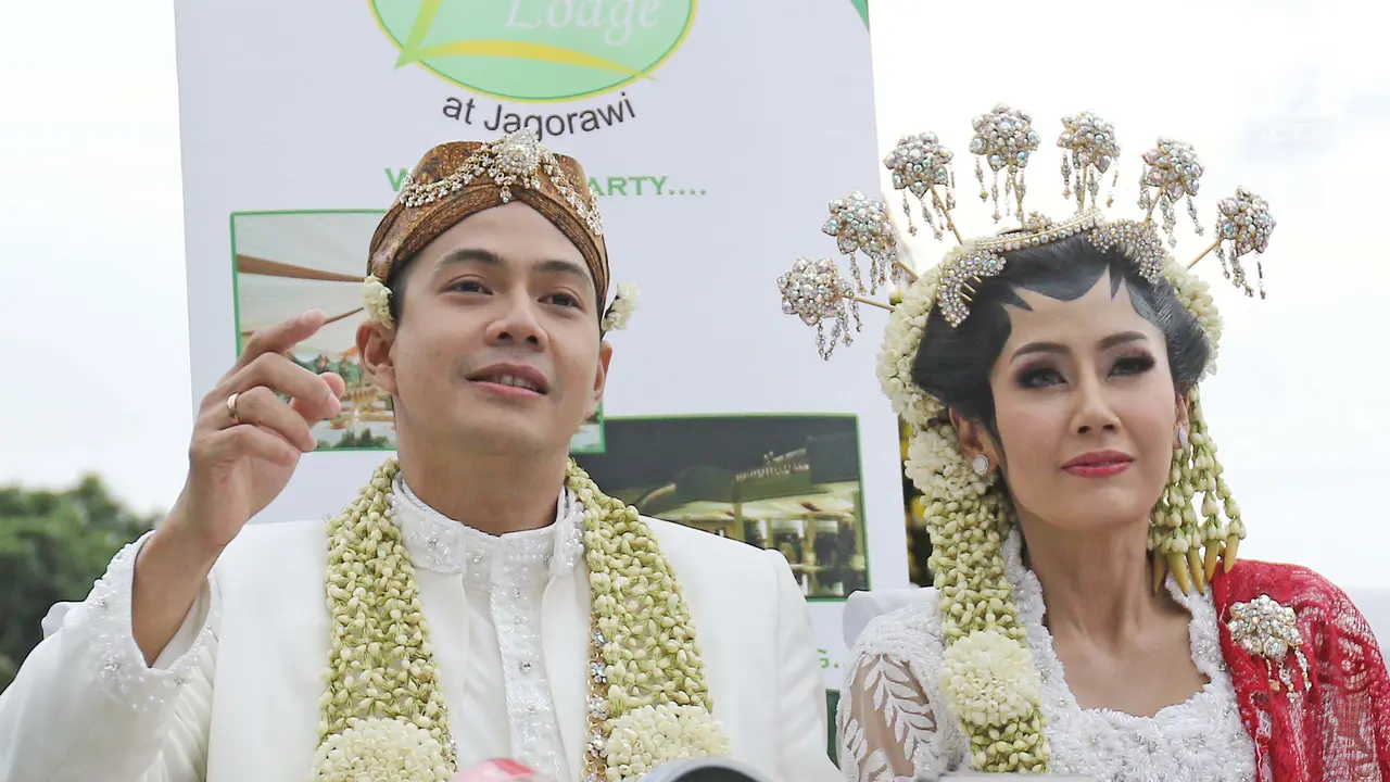 Ardina Rasti dan Arie Dwi Andika