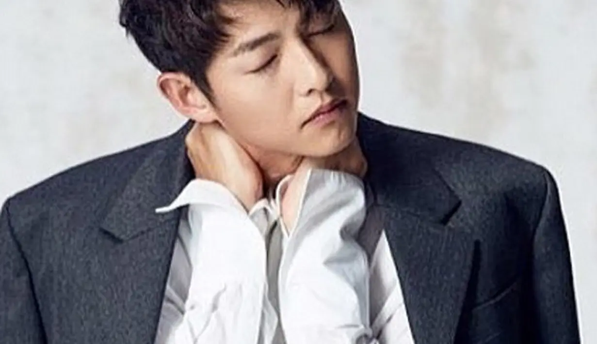 Bersama Song Hye Kyo,  Song Joong Ki akan menikah pada 31 Oktober 2017 mendatang di Shilla Hotel, Korea. Bahkan keduanya juga sudah melakukan berbagai persiapan, yang terkhir adalah sesi foto prewedding di Los Angeles. (Instagram/songjoongkionly)