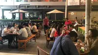 Surabaya punya food court Instagramable yang wajib dikunjungi! (Sumber: Instagram/@bakso.solo5758.gwalk)