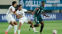 PSS Sleman meraih kemenangan dramatis atas Persija Jakarta pada laga pekan ke-33 BRI Liga 1 di&nbsp;Stadion Maguwoharjo, Sleman, Sabtu (17/5/2025) malam WIB. Meski diwarnai flare yang dinyalakan suporter, PSS sukses membungkam Persija dengan skor 2-1. (dok. PSS Sleman)&nbsp;