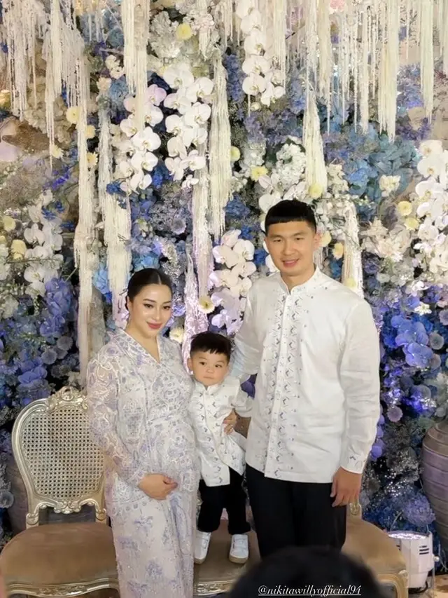 6 Potret Beda Gaya Kebaya Nikita Willy saat Gelar Pengajian 4 Bulanan Kehamilan Anak Pertama dan Kedua, Bumil Selalu Anggun