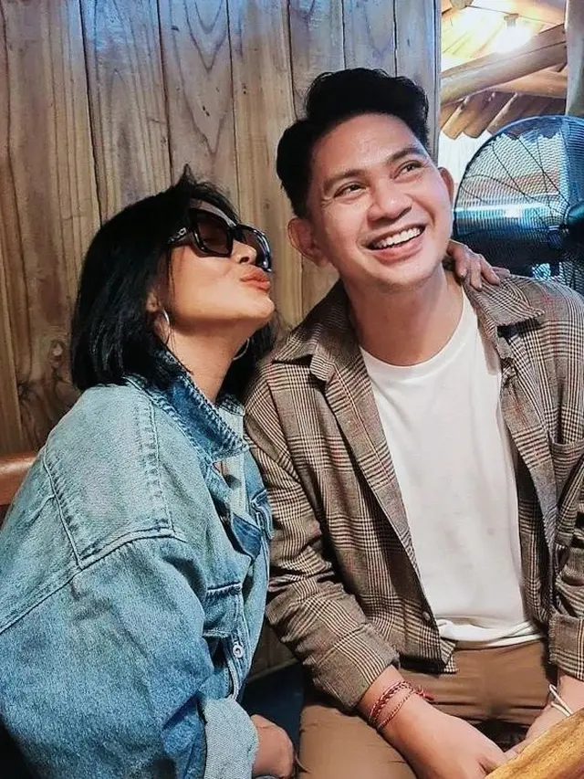 [Fimela] Menduda Selama 28 Tahun, Ini 6 Potret Tampan Ronny Sianturi