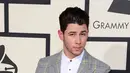 Rumor kedekatan antara Nick Jonas dan bintang film ‘Mirror Mirror’ tersebut muncul pada Rabu (3/2/2016) di mana persahabatan lama mereka berubah menjadi sesuatu yang romantis. (Bintang/EPA)