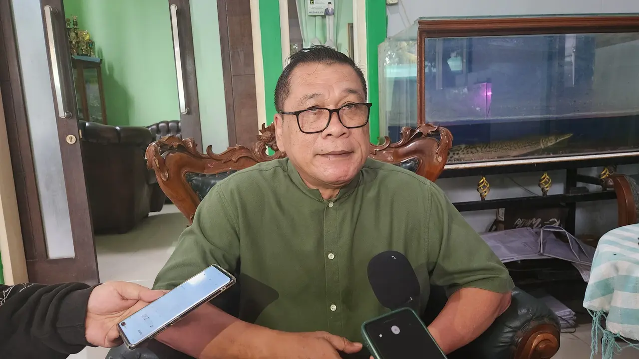 Ketua DPC PPP Kota Depok, Mazhab saat ditemui di kediamannya. (Liputan6.com/Dicky Agung Prihanto)