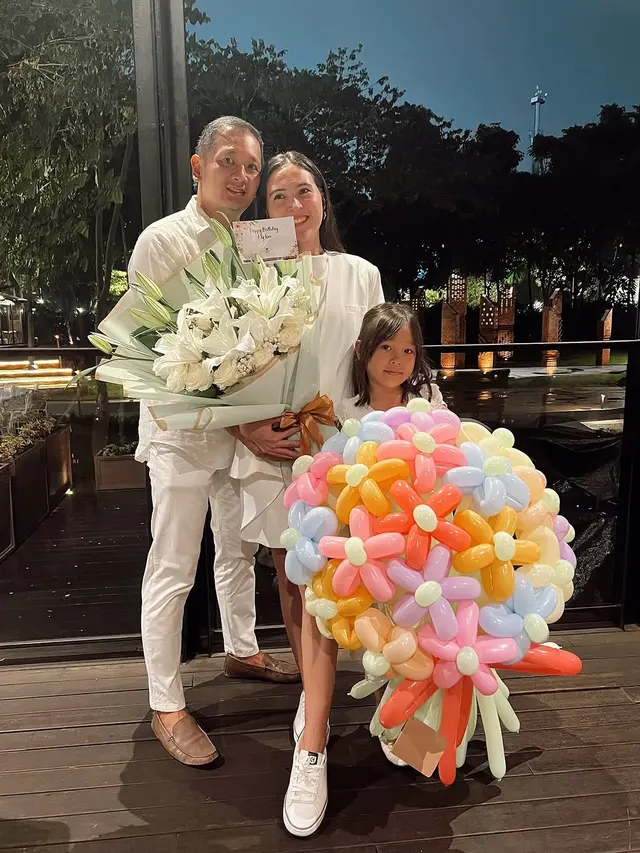 6 Potret Ulang Tahun Olivia Jensen ke-32, Perayaan Sederhana Bareng Keluarga