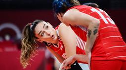 Tim voli Turki yang diperkuat beberapa nama beken seperti Meryem Boz dan si cantik Zehra Gunes sebenarnya tampil apik di laga tersebut. (Foto: AFP/Pedro Pardo)