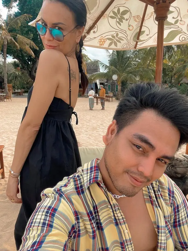 Sophia Latjuba dan Juno Aljoa