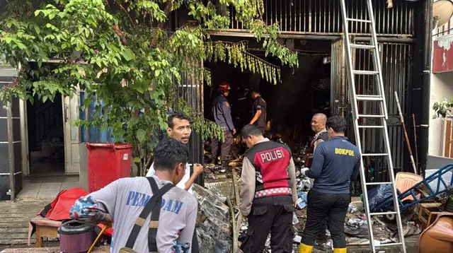 2 Pemuda Tewas Terjebak Kebakaran Rumah di Matraman