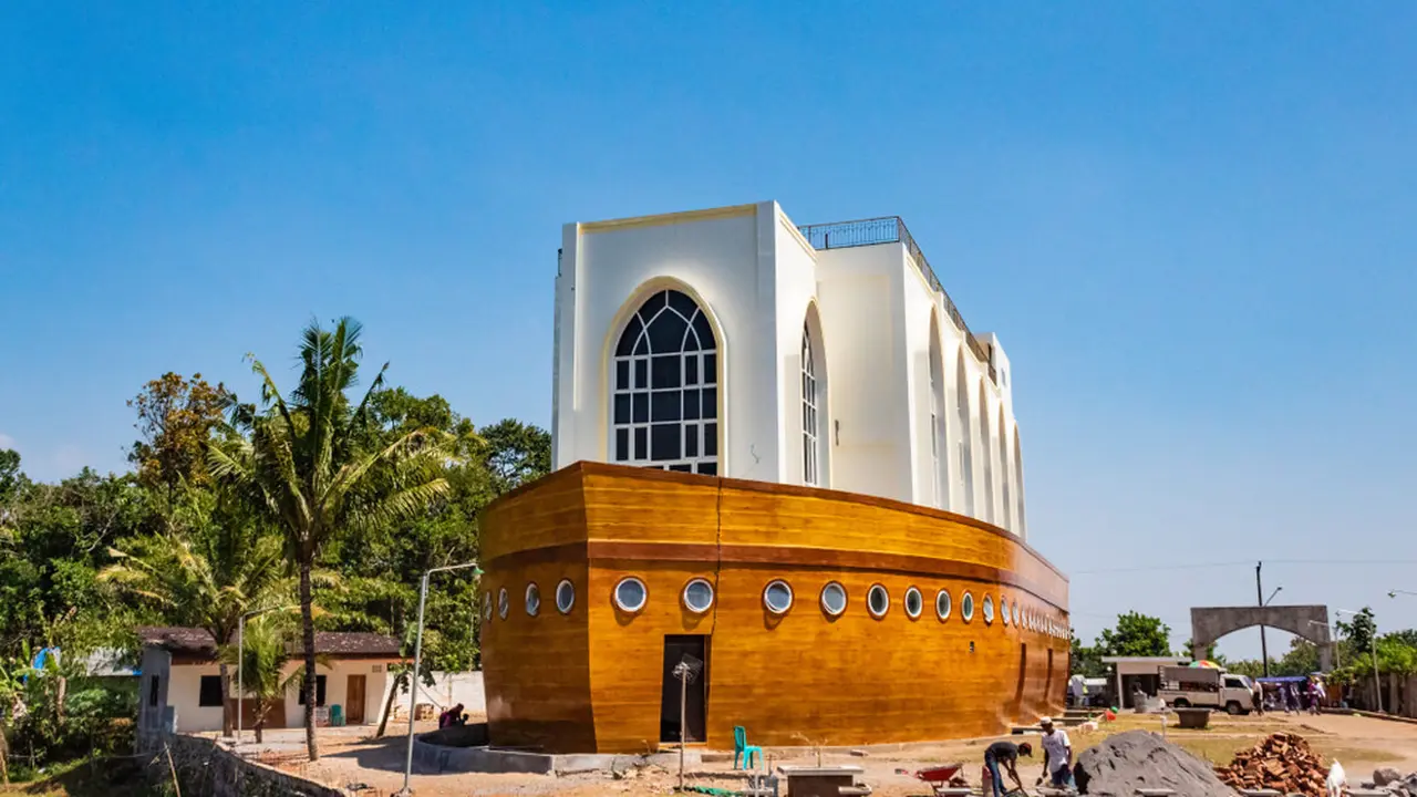 Masjid Kapal, Semarang.