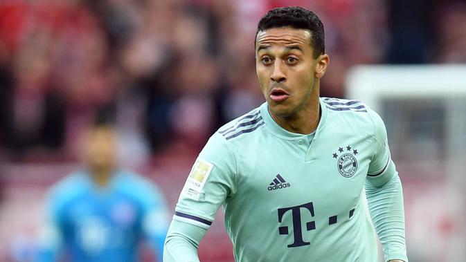 Thiago Alcantara ingin meninggalkan Bayern Munchen untuk mendapat tantangan baru. (AFP/Christof Stache)