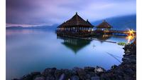 Ingin merasakan wisata kuliner dengan pemandangan alam yang luar biasa di Bali?