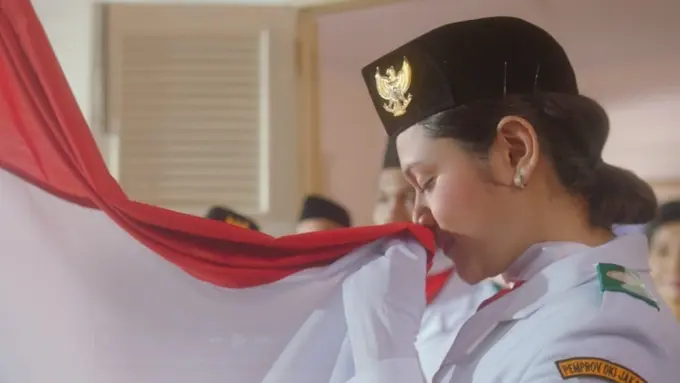 Merawat Bendera Merah Putih dengan Keharuman yang Tahan Lama