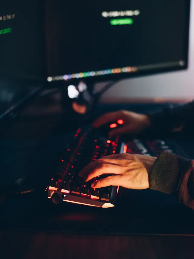 Cara penjahat siber mengakses perangkat retasan