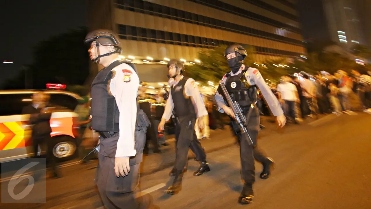 20160114-Ada Ledakan Susulan di Gedung Jaya, Polisi Sempat Tutup Jalur Sarinah-Jakarta