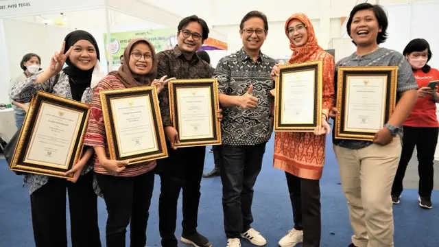 Liputan6.com Terima Anugerah Media dan Jurnalis Peduli Kesehatan 2022
