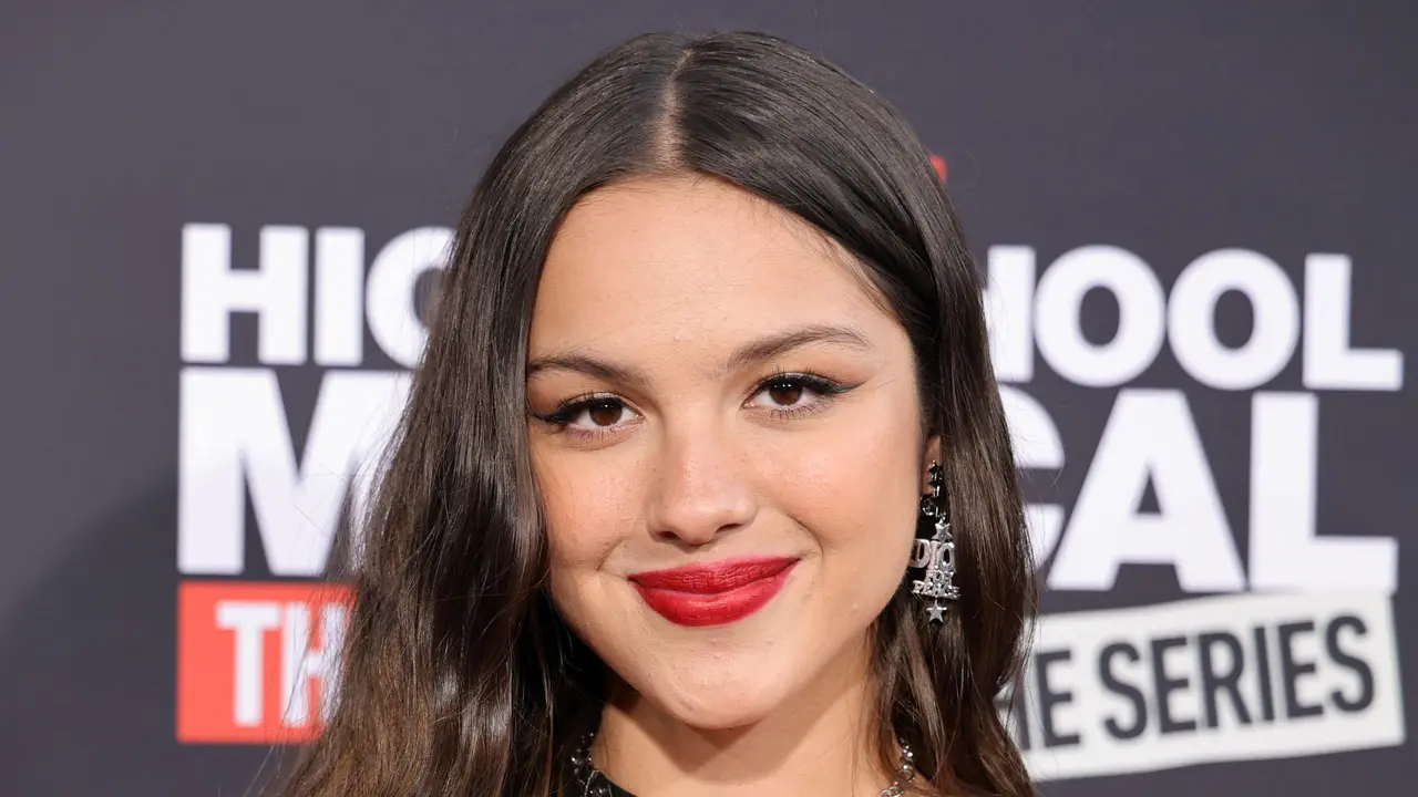 Pesona Olivia Rodrigo di Pemutaran Perdana High School Musical: The Musical: The Series