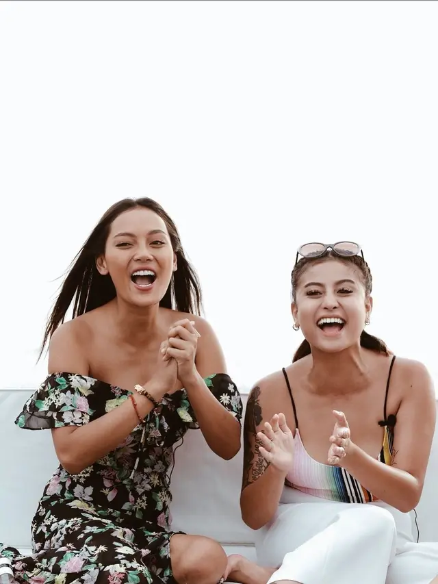 Potret Persahabatan Erika Carlina dan Awkarin (Sumber: Instagram/awkarin)