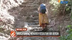 Sekitar sebulan terakhir, warga harus antre bergiliran untuk mendapat air bersih di satu-satunya sumber yang masih tersedia.