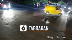 Beredar video pengendara motor menerobos lampu merah dan tertabrak mobil ekspedisi.