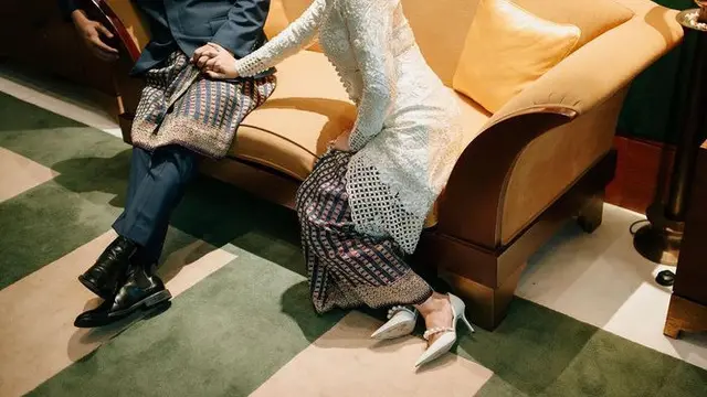 Putri Keempat Politikus Akbar Tandjung, Sekar Tandjung saat Tunangan. [@sekar.tandjung]