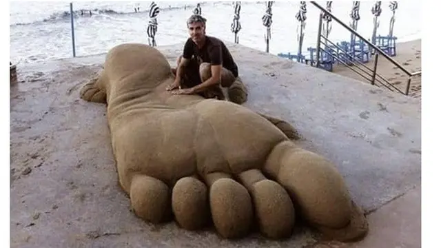 Hanya dengan Pasir, 7 Patung Karya Pria Ini Terlihat Sangat Nyata