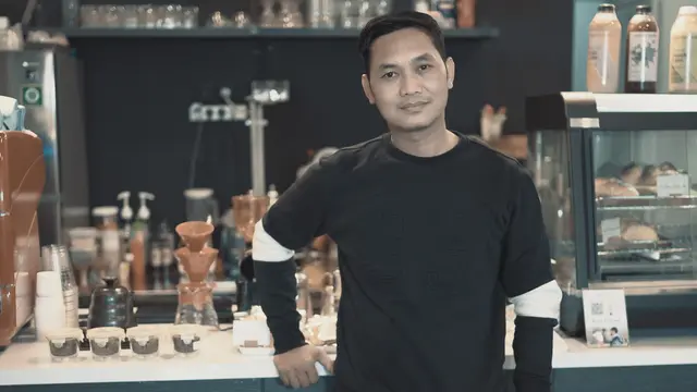 Farid MR dan Fimaul berkolaborasi merilis single bertajuk Move On.