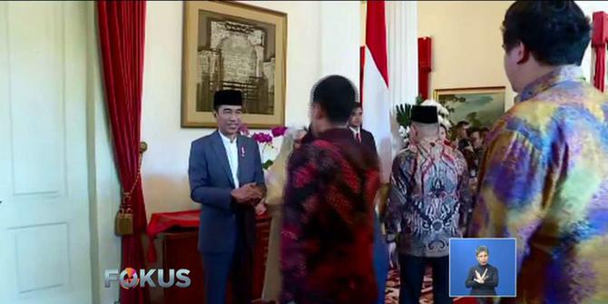 Jokowi Gelar Open House, Para Menteri Antre di Halaman Istana