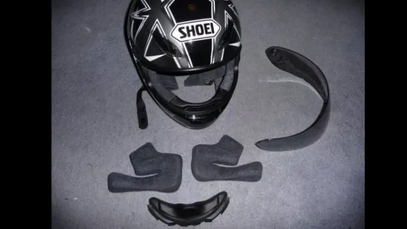 Cuci Helm Sepeda Motor