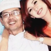 Kabar duka datang dari pedangdut mungil, Cita Citata. Baru saja ia kehilangan sosok ayahnya, Herdi Suwito untuk selamanya. (Via Instagram/@Cita_citata)