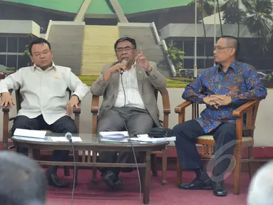Suasana diskusi seputar permasalahan haji di Pressroom Kompleks Parlemen Senayan, Jakarta, Rabu (25/3/2015). (Liputan6.com/Andrian M Tunay)