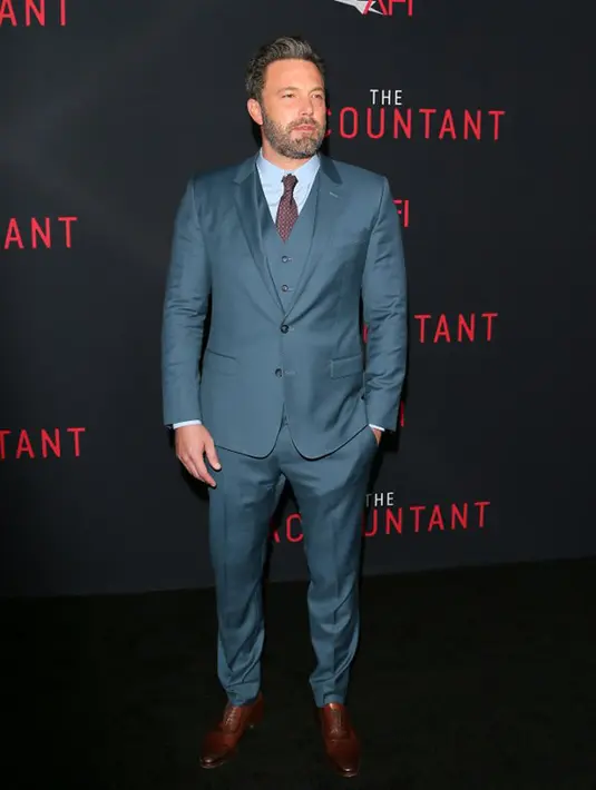 Ben dan Shookus memang belum pernah hadir di depan publik secara sengaja, namun keduanya sudah tertangkap kamera selama beberapa kali. Seperti saat hadir di Emmy Awards 2017 beberapa hari lalu. (AFP/Jean Baptiste)