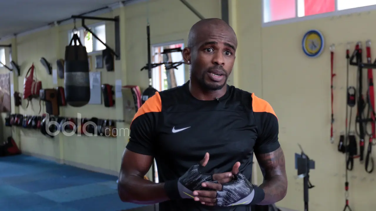 Greg Nwokolo, Madura United, Bola.com